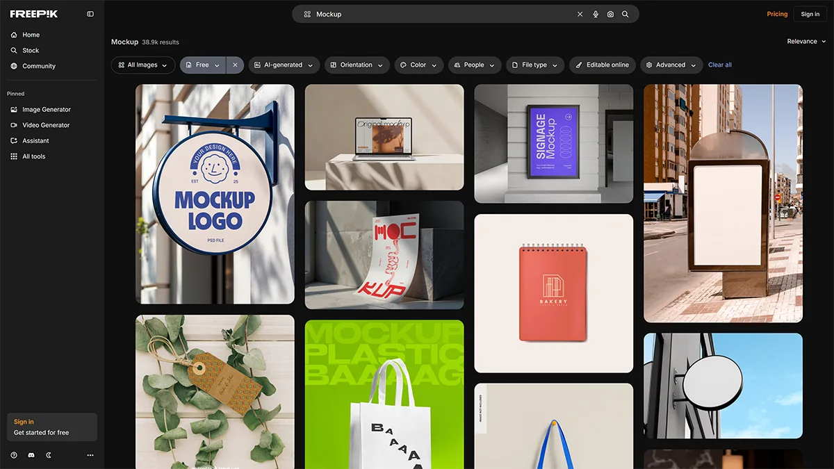 Screenshot of the Freepik page with free mockups